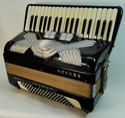 Hohner Verdi II